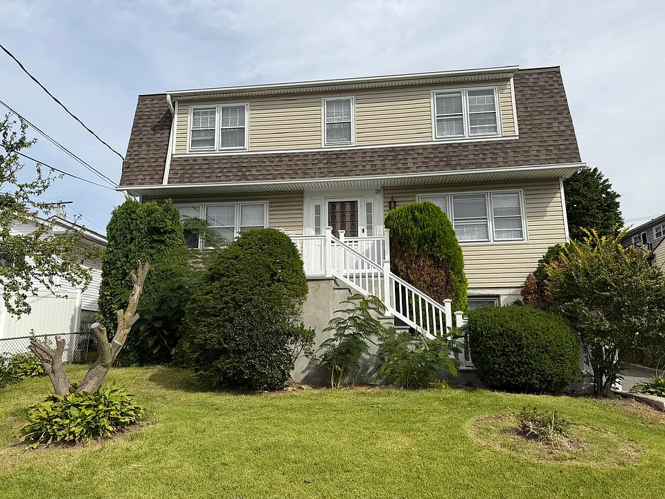 25 Meadowbrook Pl