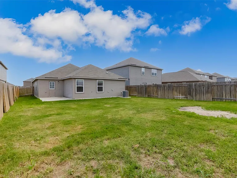18744 Speculator Ln — Photo 31