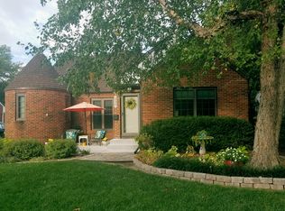 237 N Ridgewood Dr, Wichita, KS 67208