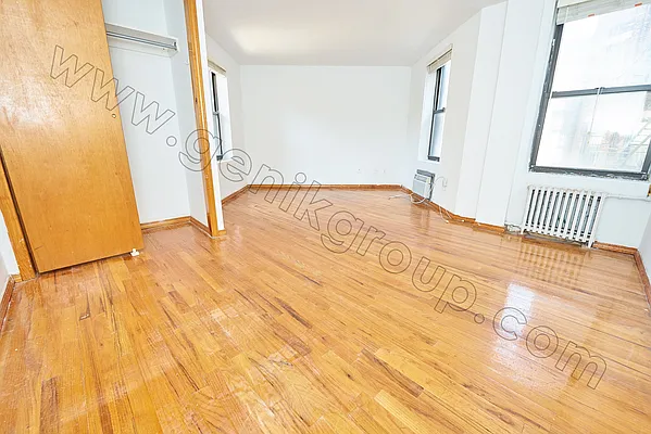 Rented by Genik Group Corp | media 19