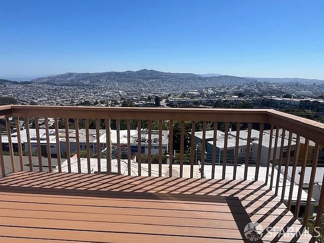 1st image of 19 El Sereno Ct