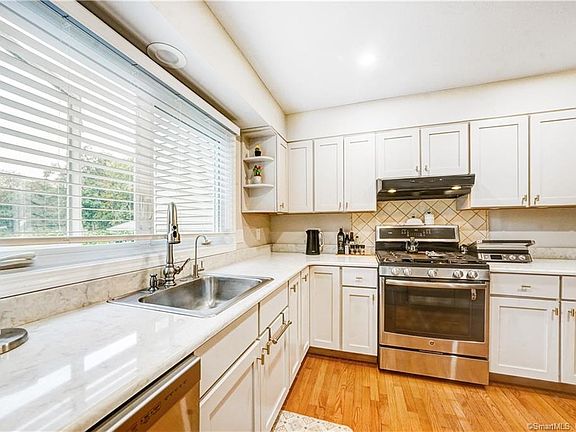 2nd image of 38 W Village Ct Unit 38