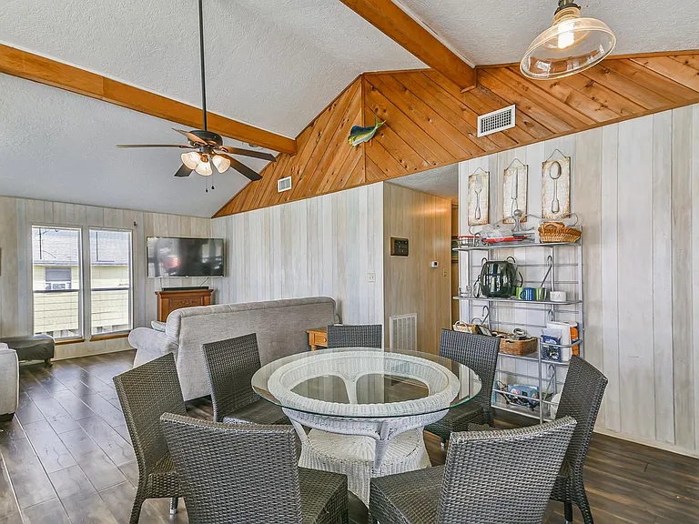 4026 Kent Dr — Photo 19