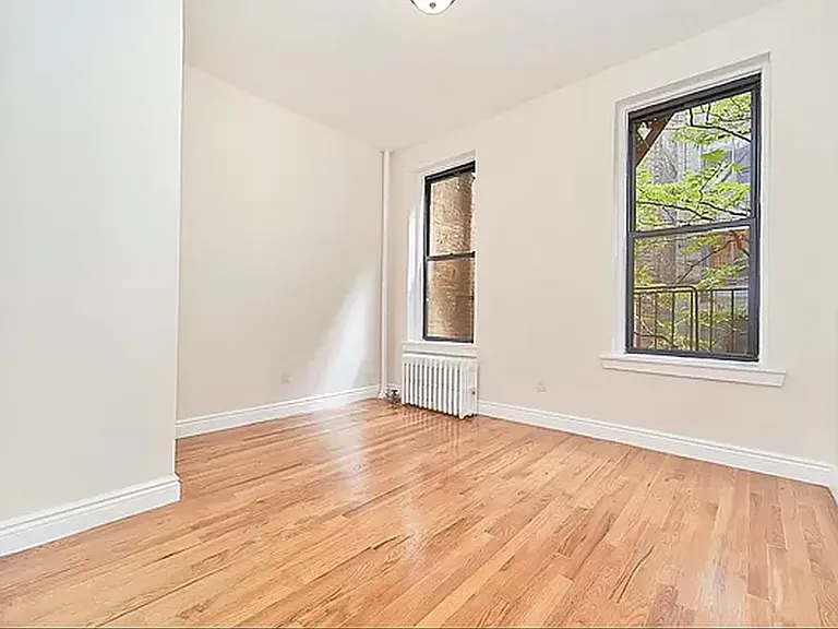 230 E 25th St #5-E — Photo 2