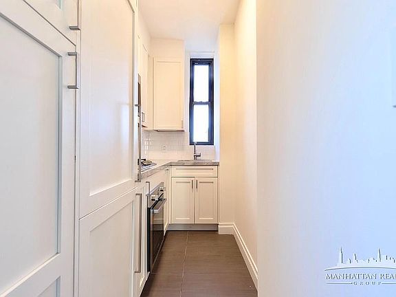 5th image of 504 Cathedral Pkwy #8B