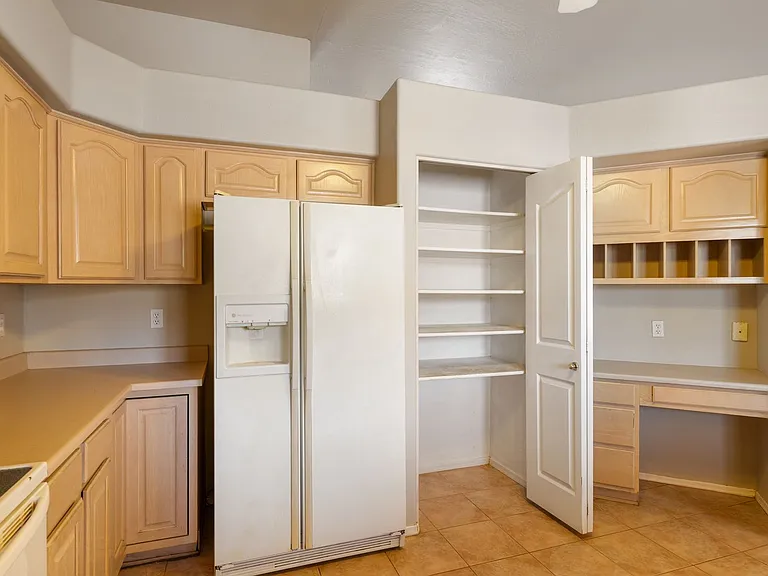 670 E Moon Vista St — Photo 19