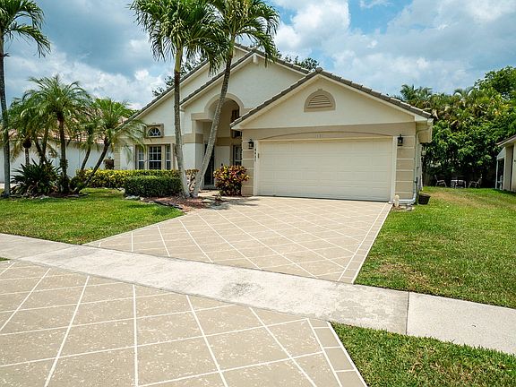 4th image of 4431 Sunset Cay Circle