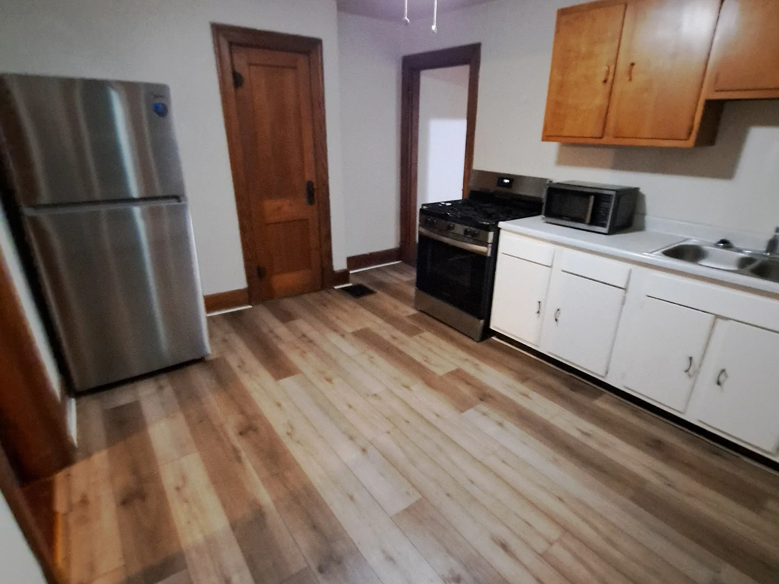 1 bed, 750 sqft, $800 — Photo 2