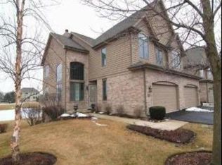 1N579 Augusta Ct, Winfield, IL 60190