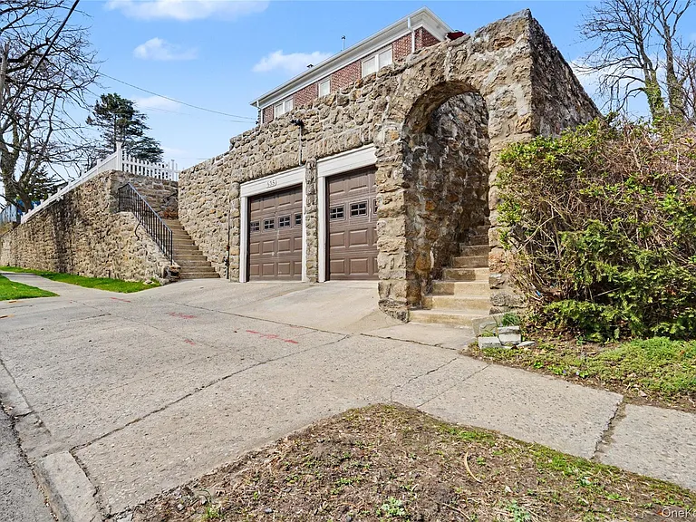 635 E Lincoln Ave — Photo 6