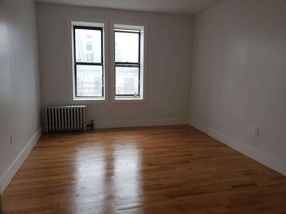2nd image of 2406 Newkirk Ave APT A3