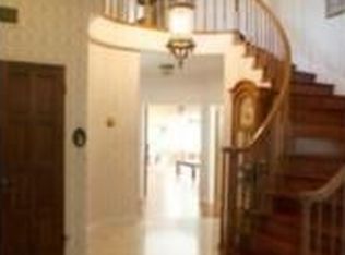 18 Covered Wagon Ln, Rolling Hills, CA 90274