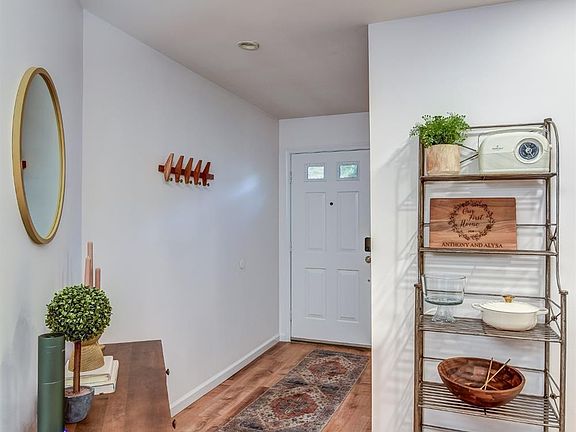 2nd image of 347 Jester Ct