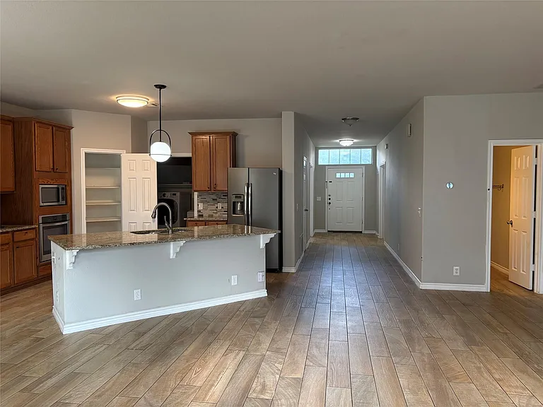 1112 Vanderbilt Cir — Photo 5
