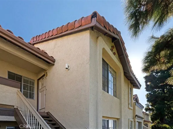 23335 La Crescenta, Mission Viejo, CA 92691