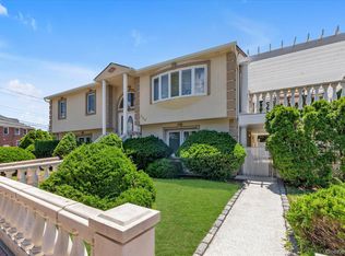 330 Bayville Avenue, Bayville, NY 11709