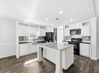 14712 Nantucket Rd, North Fort Myers, FL 33917