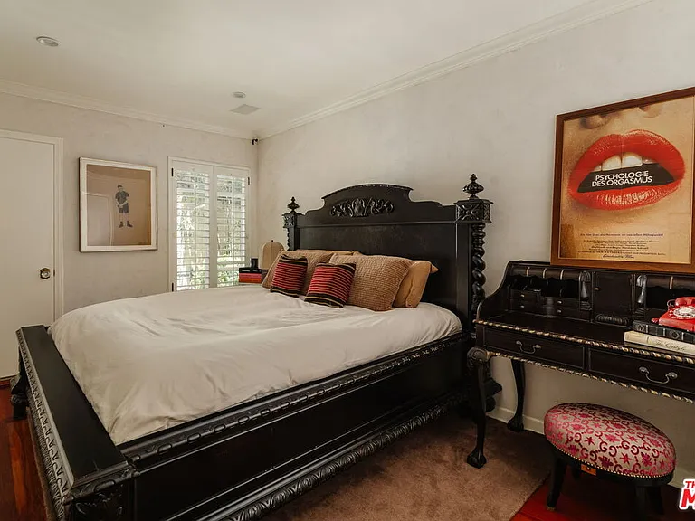 1219 Sunset Plaza Dr #3 — Photo 16