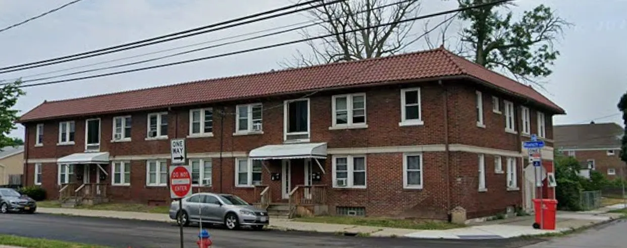 2 bed, 775 sqft, $1,175 — Photo 1
