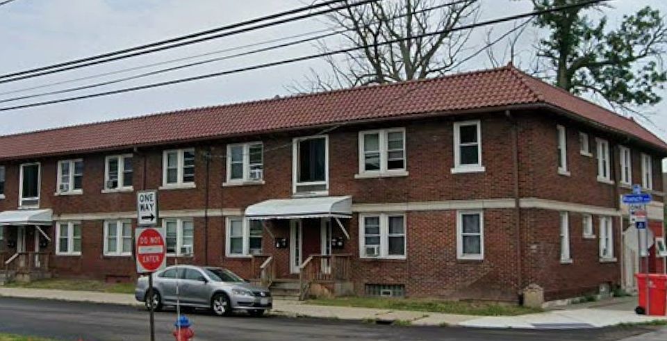 1st image of 304 Roesch Ave #9