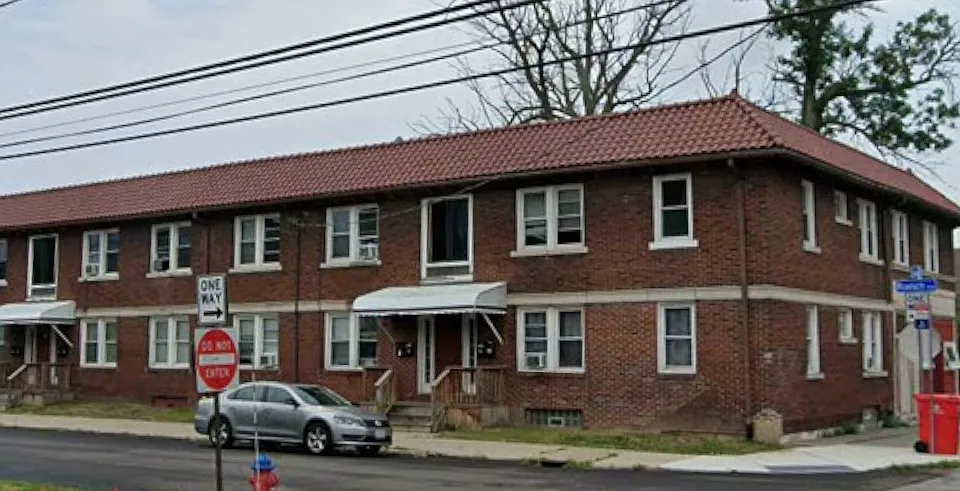 304 Roesch Ave #9