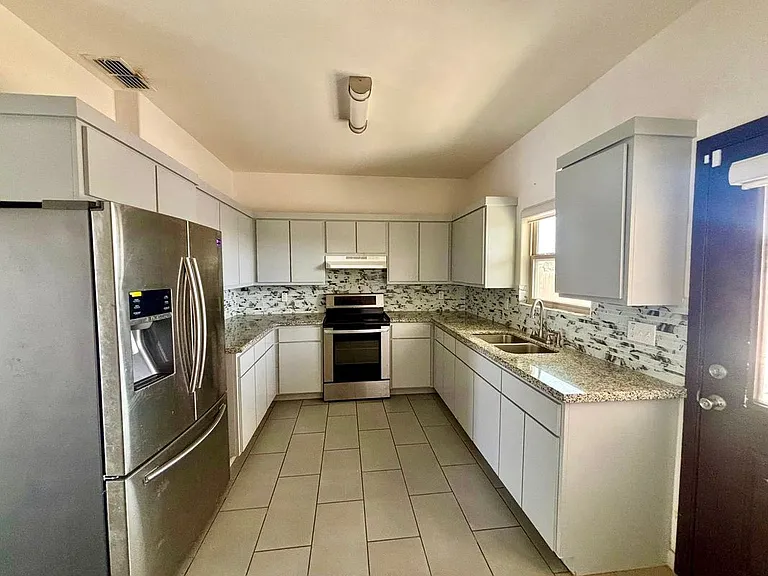 4117 Watusi Ct — Photo 9