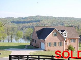 530 Russell Bros Rd, Sharps Chapel, TN 37866