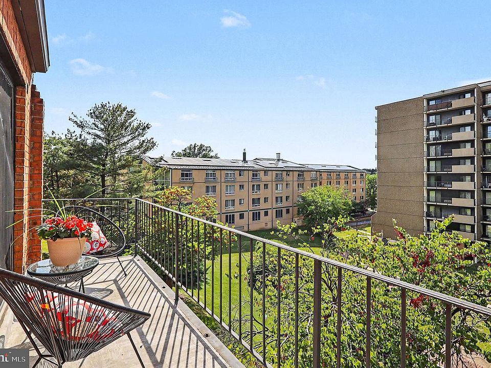 Fort Lincoln - 3450 Summit Ct NE Washington DC | Zillow