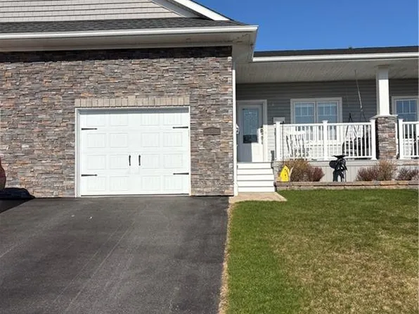 34 Hitachi Cres, Saint John, NB E2M 0G4