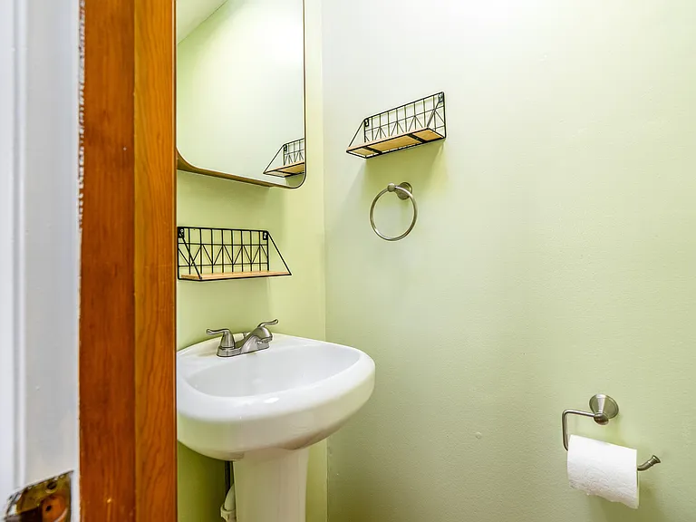 844 Rose Park Dr — Photo 21