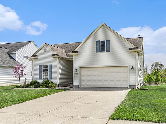 3rd image of 720 Hatfield Cir