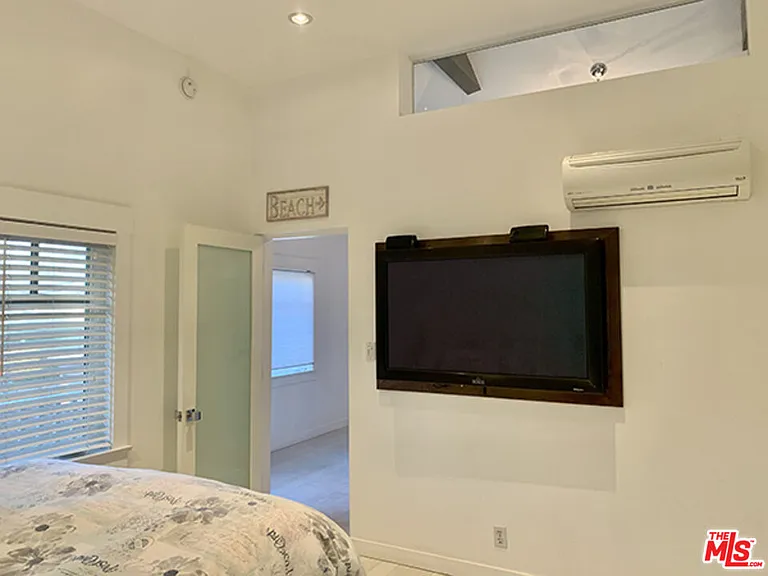 44 Sunset Ave — Photo 17