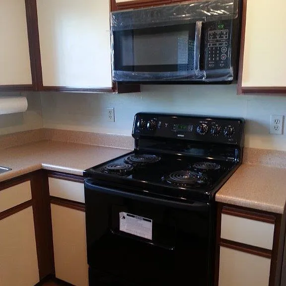 11337 Avenida De Los Lobos #G — Photo 12