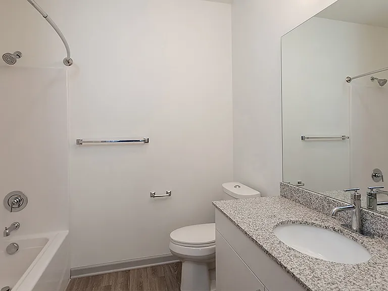 Winding Creek Apartments — Photo 9