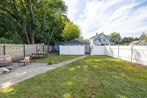329 Burlington Ave #1 — Photo 31