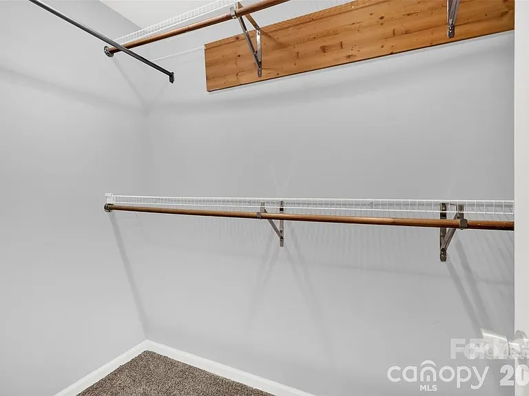 9117 Strattonville Ct — Photo 6