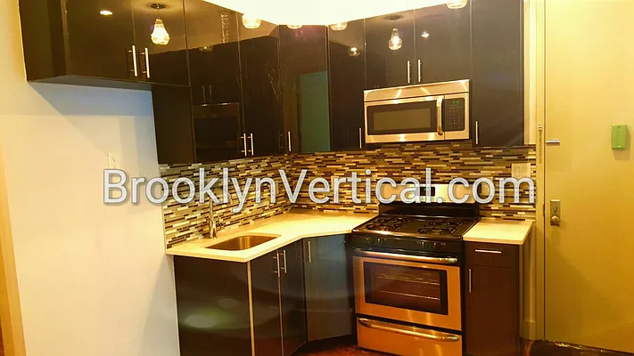 Rented by Brooklyn Vertical Inc. | media 72