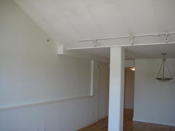 3rd image of 1738 Haight St APT 403