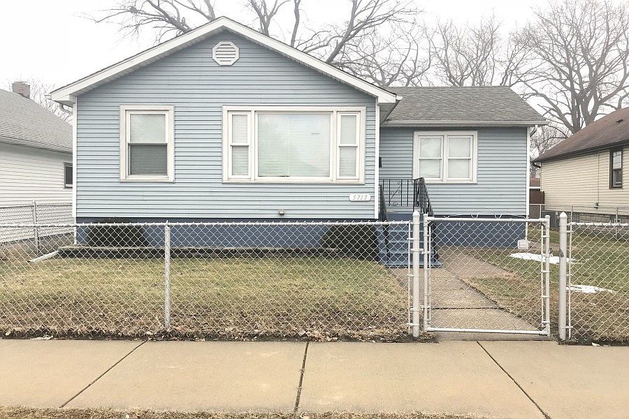 1st image of 5717 Northcote Ave