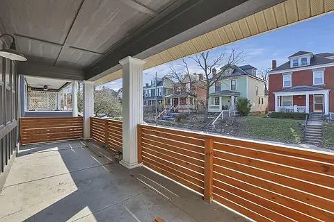 Building Photo - 1462 Hamlet St