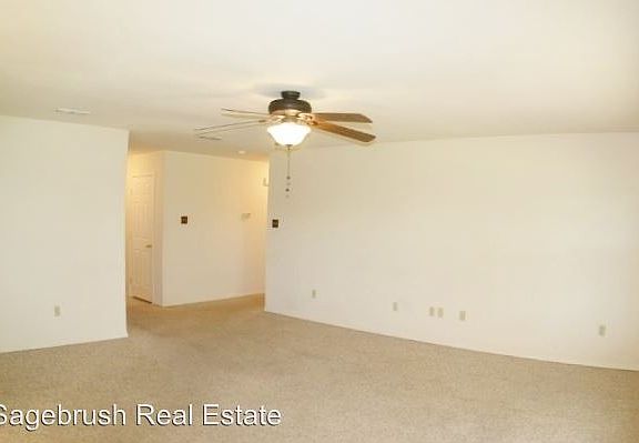 2nd image of 808 Collins Ave
