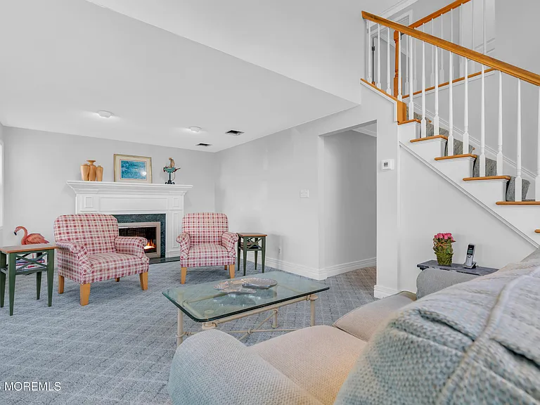 124 Neptune Pl — Photo 7