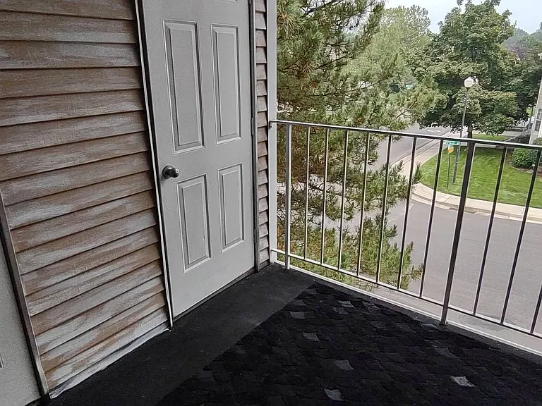 9118 S Scirlein Dr — Photo 25