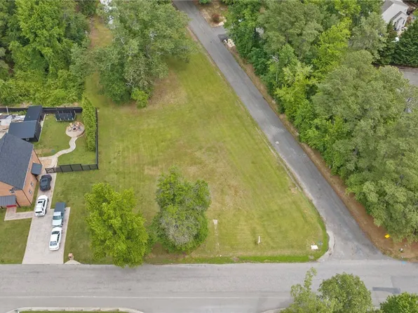13700 Westfield Rd #31, Midlothian, VA 23113