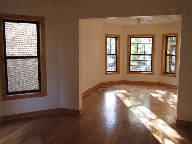 1st image of 5433 N Glenwood Ave #1
