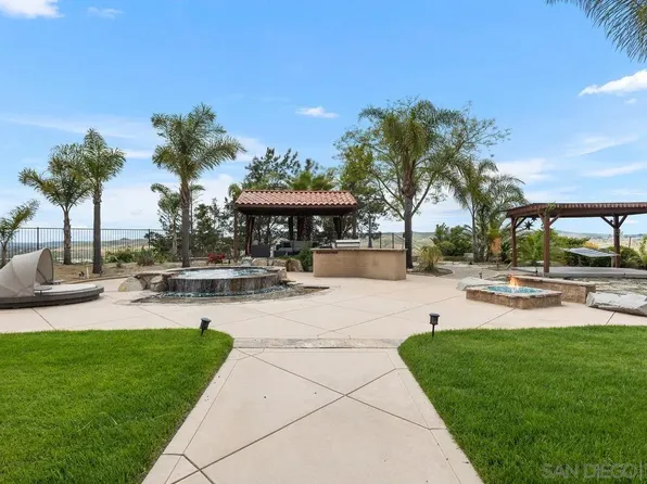 5450 Alexandrine Ct, Oceanside, CA 92057