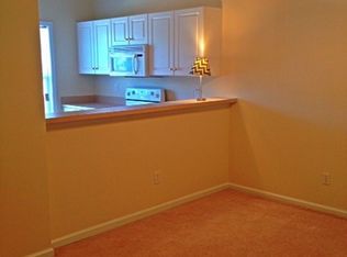 4627 McClelland Dr #103, Wilmington, NC 28405
