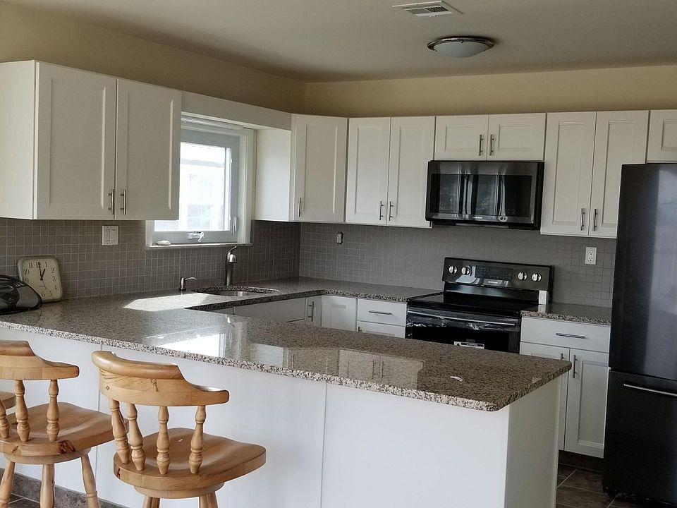 2nd image of 188 Harrington Dr N