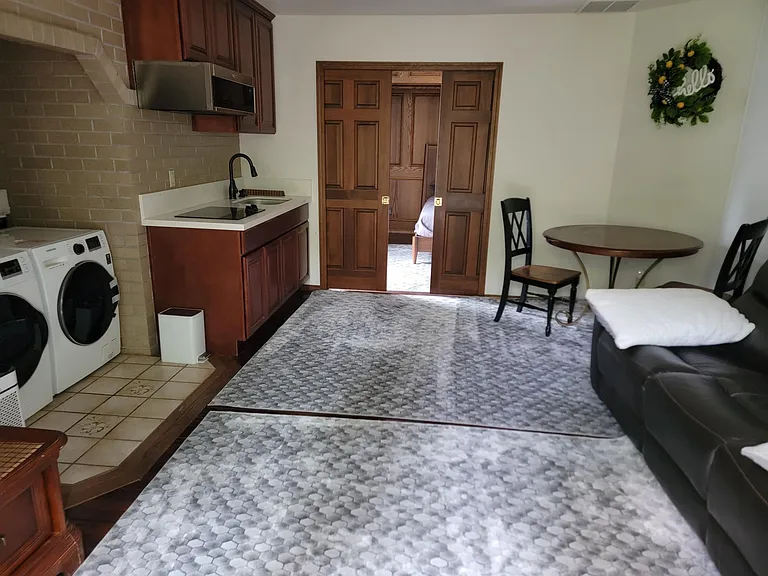 10702 SE Forest View Ln — Photo 1