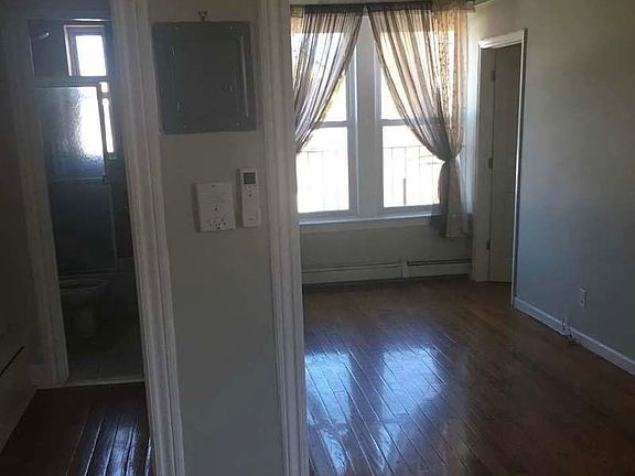 4th image of 31-64 41st St #1R